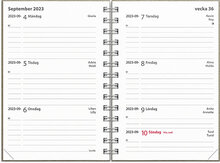 Kalender 2023 Leader Nomad olivgrön
